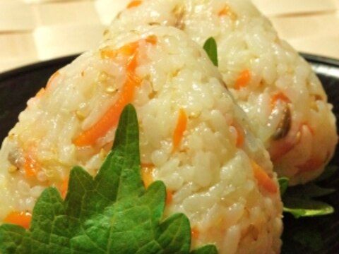 ✿サバ寿司の大葉おにぎり✿